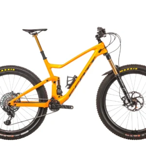 Full side profile of Scott Genius 900 Tuned AXS Mountain Bike 2020 – Large