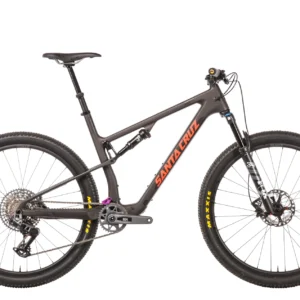 Side profile of Santa Cruz Blur C Mountain Bike 2022 – X-Large